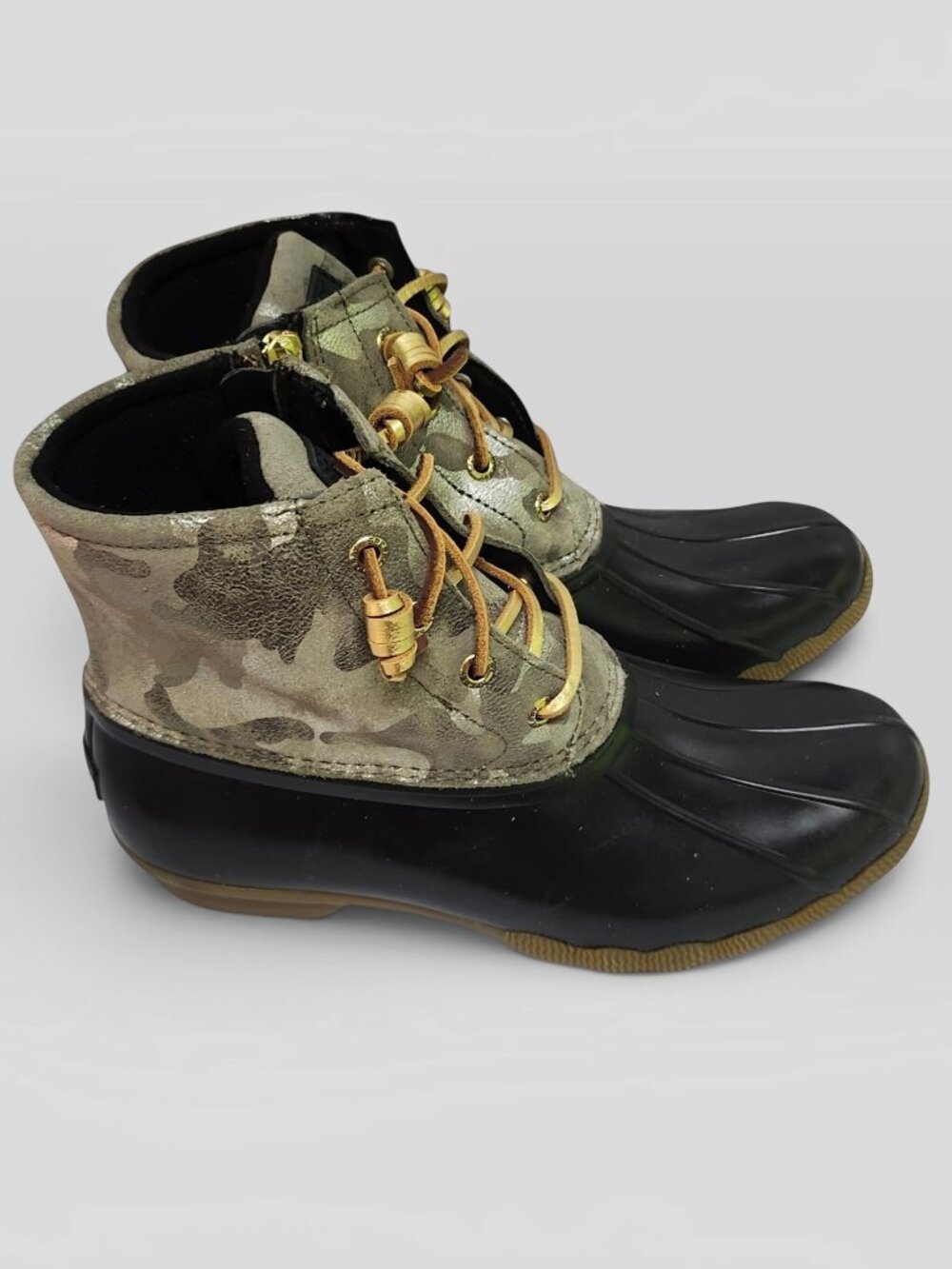 NEW Sperry Women’s Saltwater Metallic Olive Camo Waterproof Duck Boots Size 7